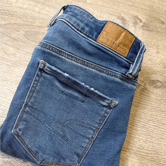 •AMERICAN EAGLE• HI RISE JEGGING JEANS - Picture 2 of 8